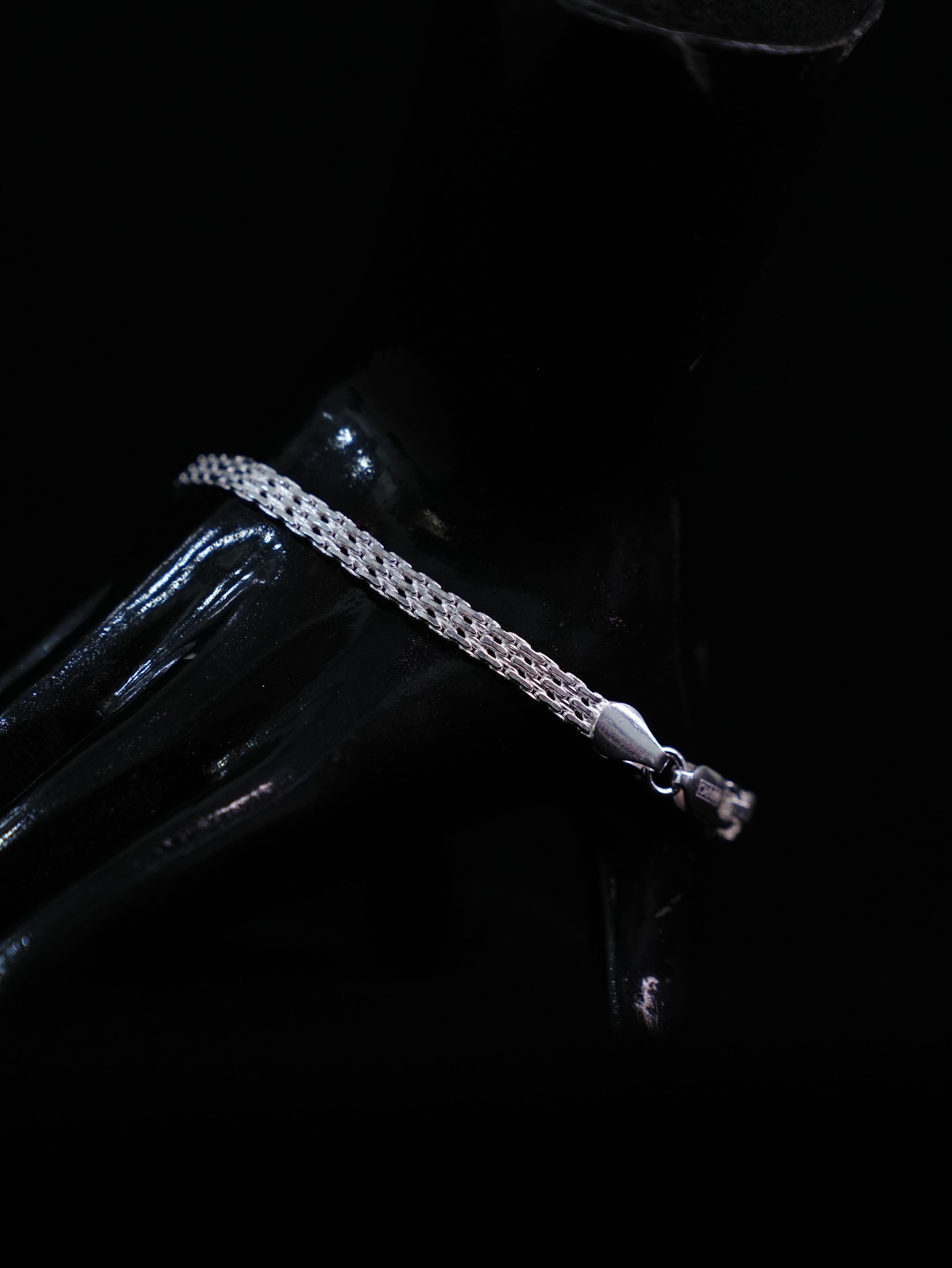 Flat Desire Chain Bracelet